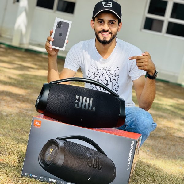 XXXX BOOMBOX + IPHONE 16 